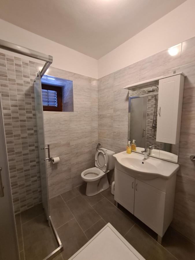 Holiday Home Nena Drnis Ngoại thất bức ảnh