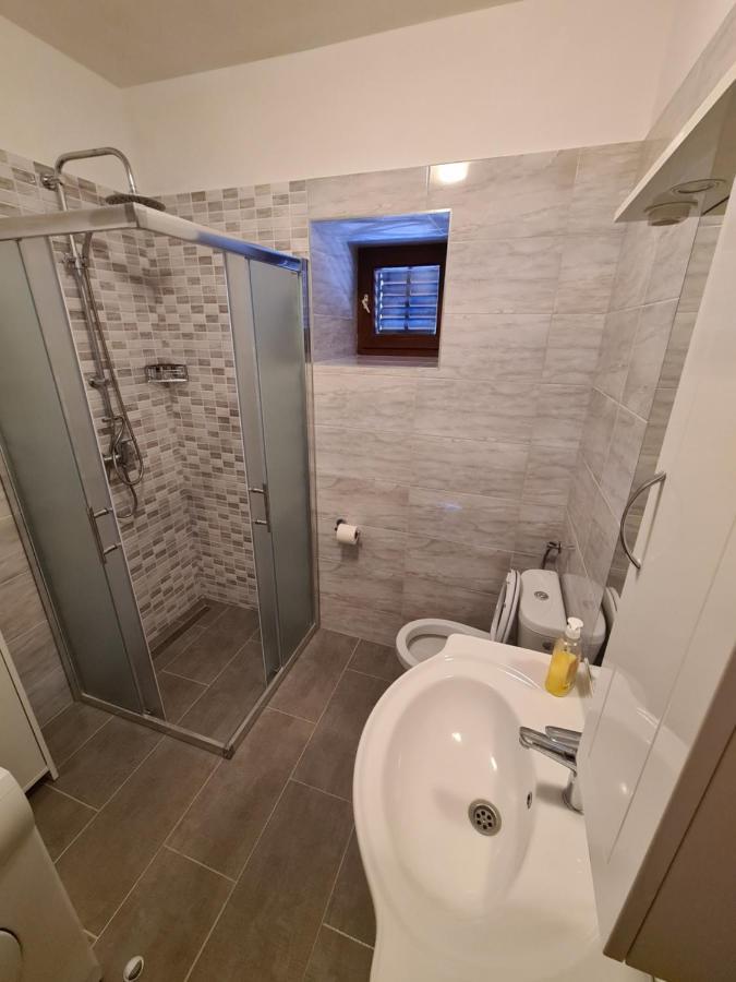Holiday Home Nena Drnis Ngoại thất bức ảnh